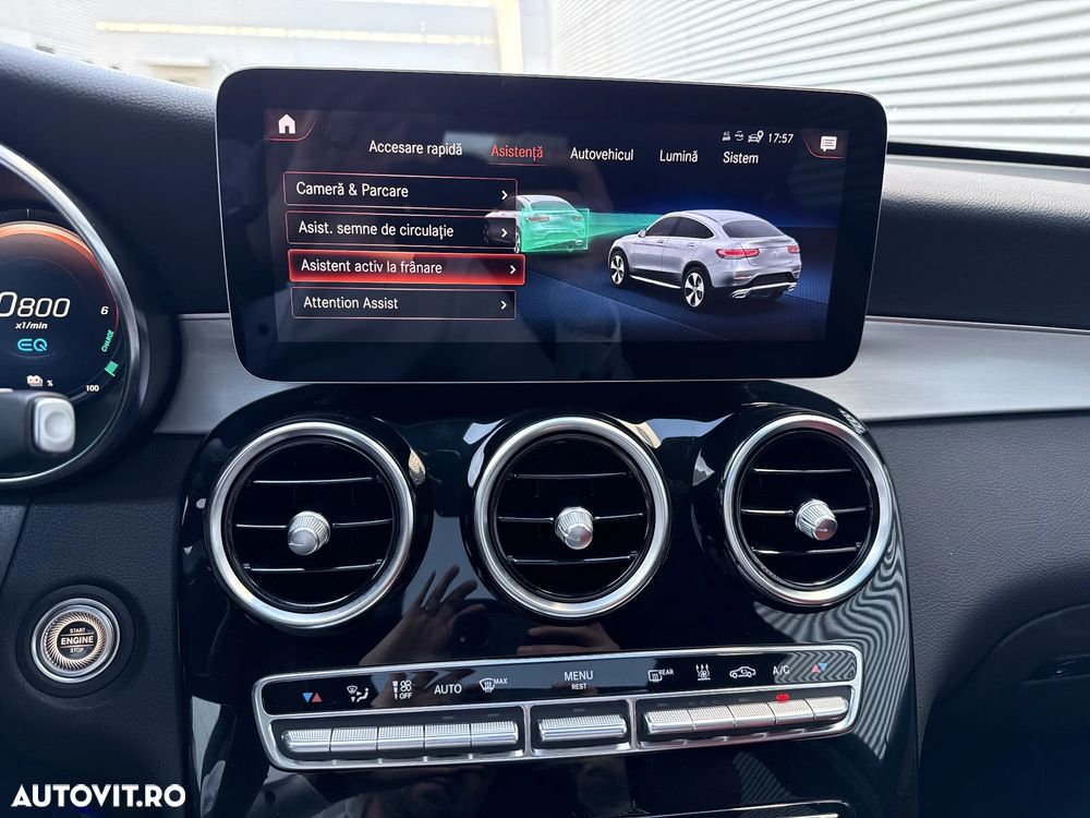 Mercedes-Benz GLC Coupe 300 de 4Matic 9G-TRONIC AMG Line Plus - 13