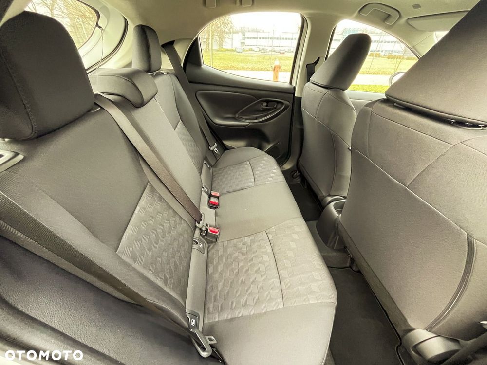 Toyota Yaris 1.5 Comfort - 12