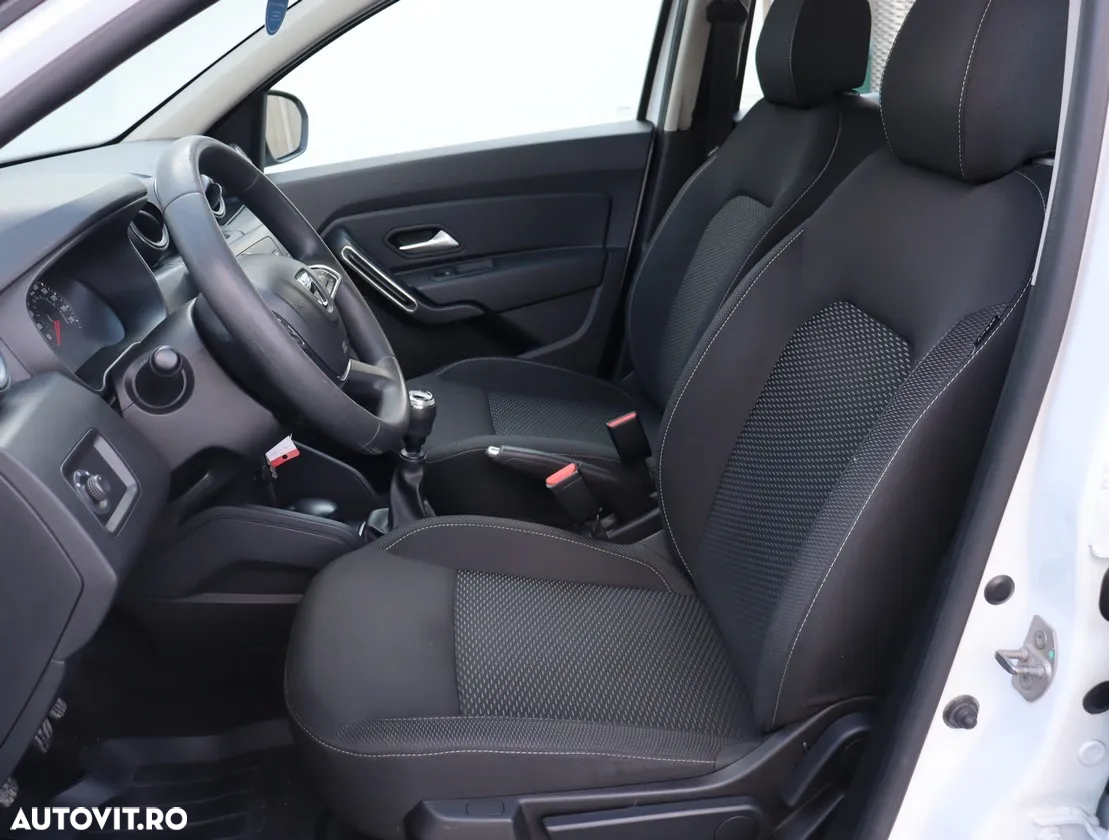Dacia Duster - 8