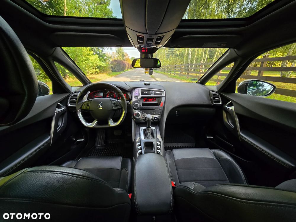 Citroën DS5 THP 155 SoChic - 8