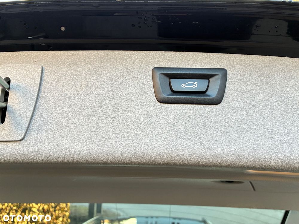 BMW Seria 3 320i Advantage - 17