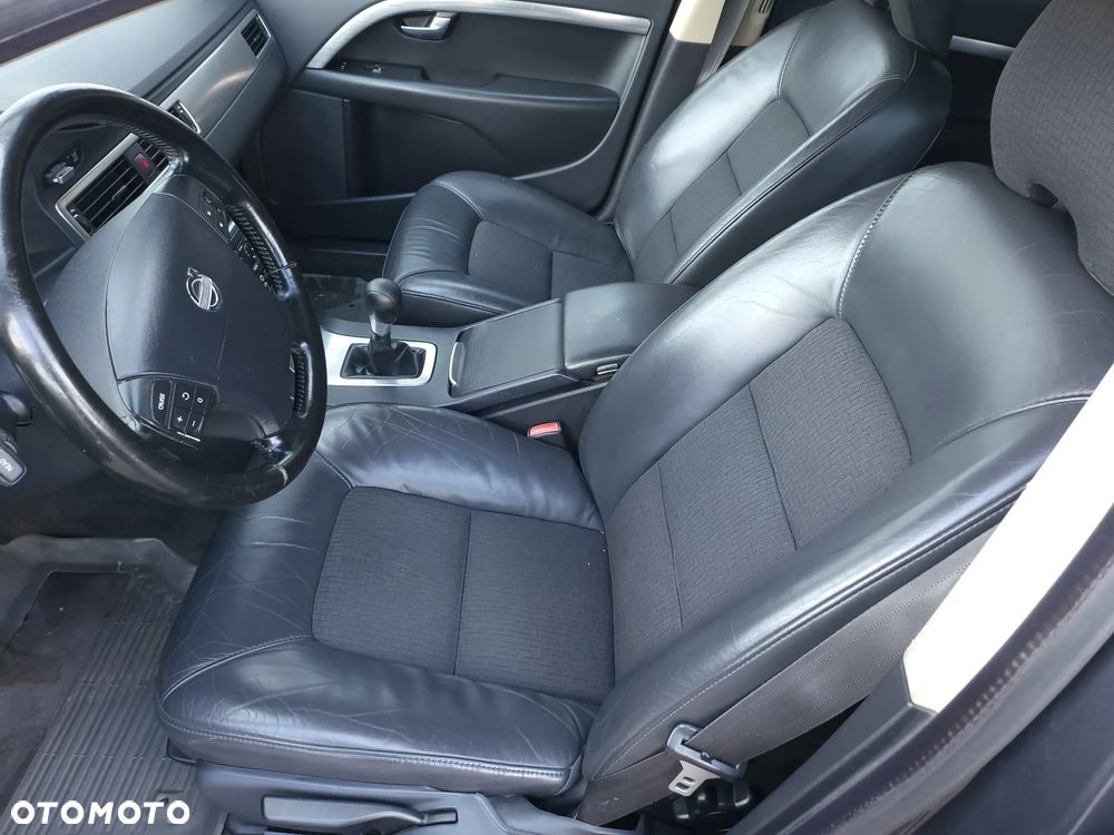 Volvo V70 2.5T Summum - 21
