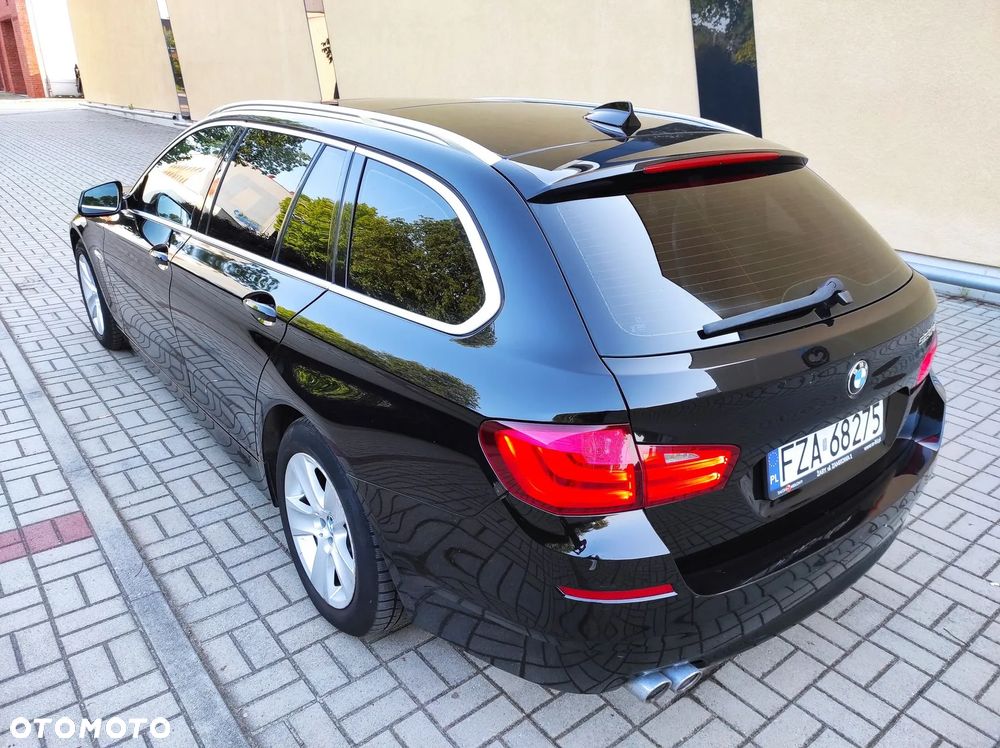 BMW Seria 5 520d - 33