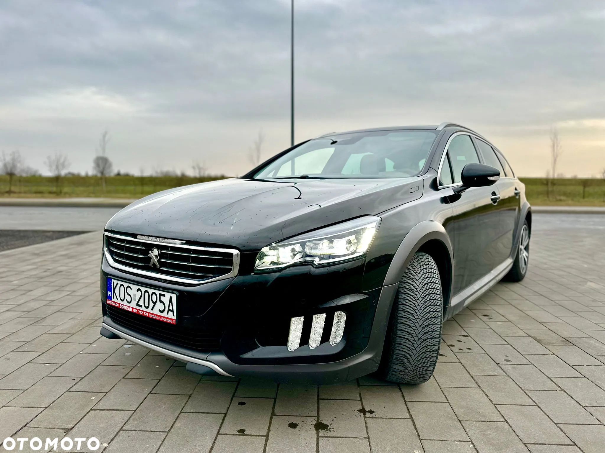Peugeot 508 RXH 2.0 HDi HYbrid4 - 1