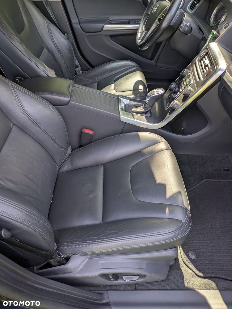 Volvo V60 D4 AWD Summum - 22