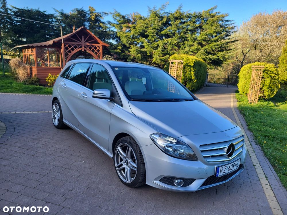 Mercedes-Benz Klasa B 200 (BlueEFFICIENCY) 7G-DCT - 4