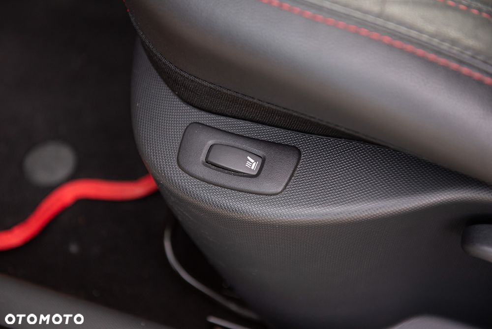 Renault Clio TCe 200 EDC Sport - 25