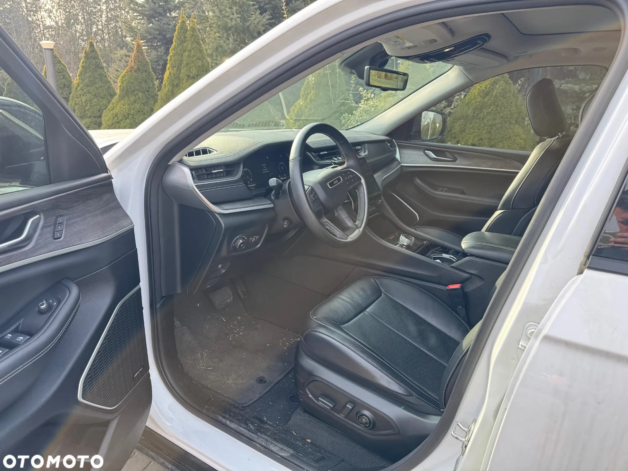 Jeep Grand Cherokee - 9