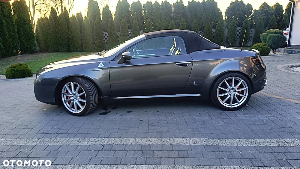 Alfa Romeo Spider - 14