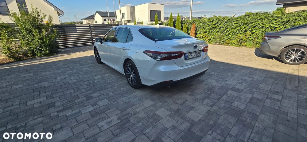 Toyota Camry 2.5 Hybrid Executive CVT - 2