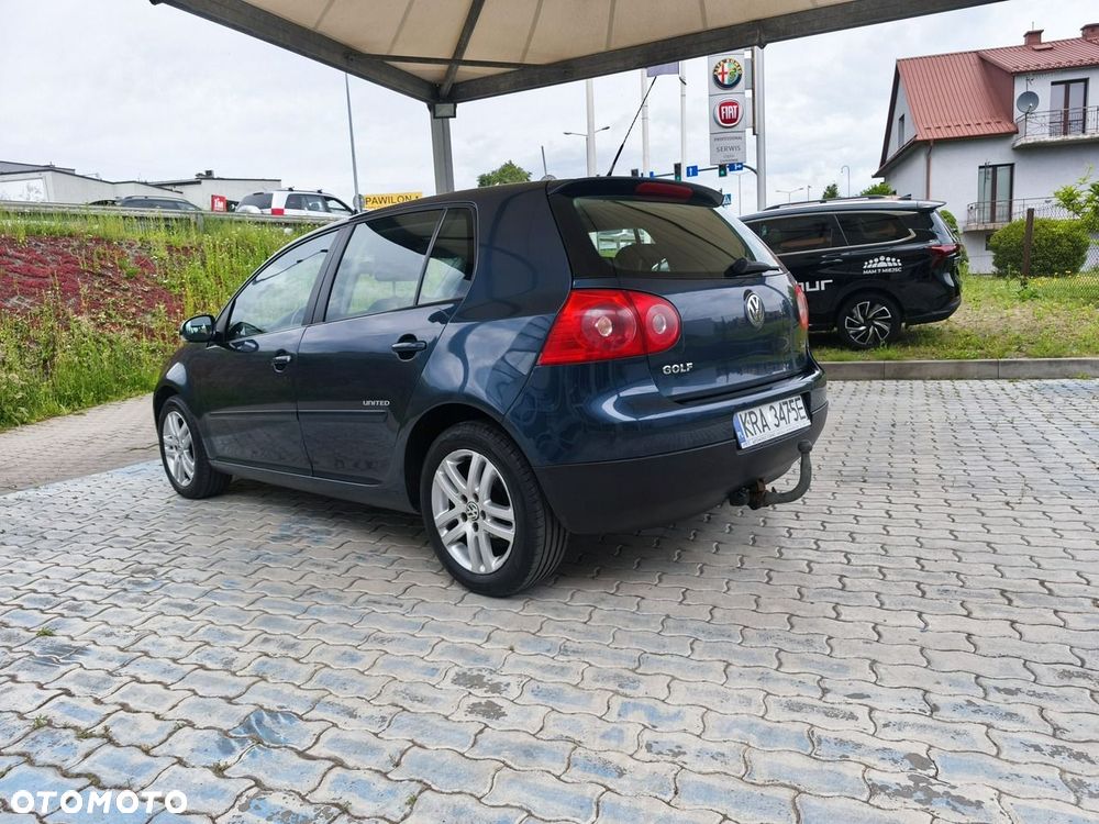 Volkswagen Golf 1.9 TDI Trendline - 12