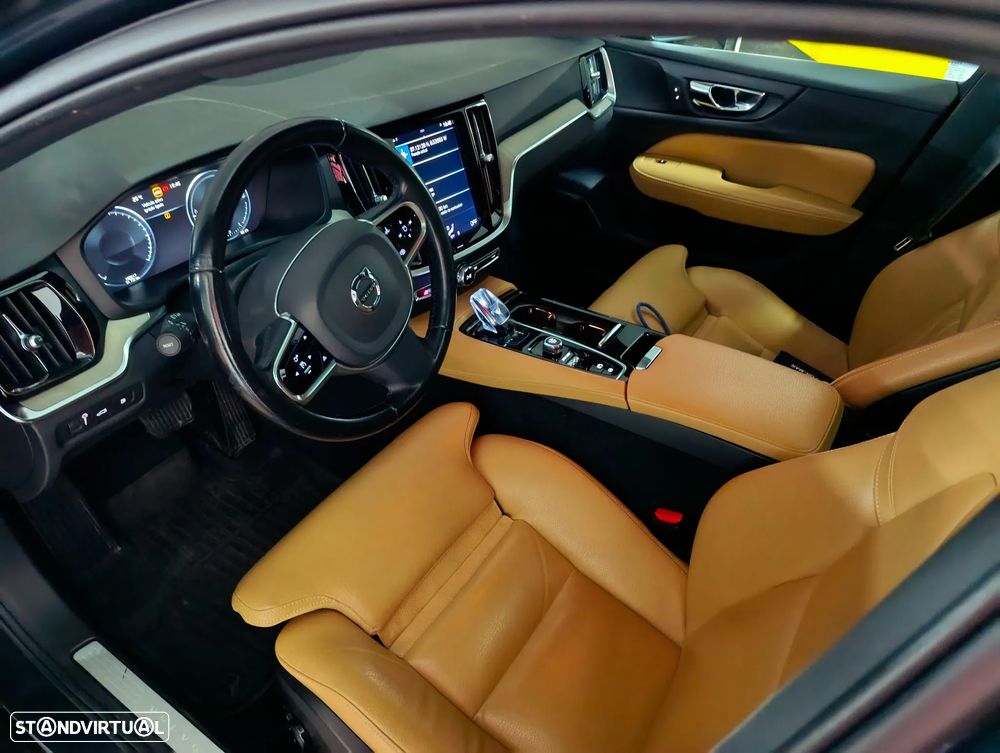 Volvo V60 2.0 T8 AWD TE Inscription Expression - 29