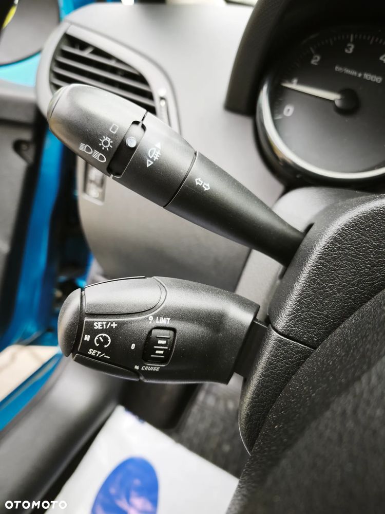 Peugeot 207 75 Urban Move - 18