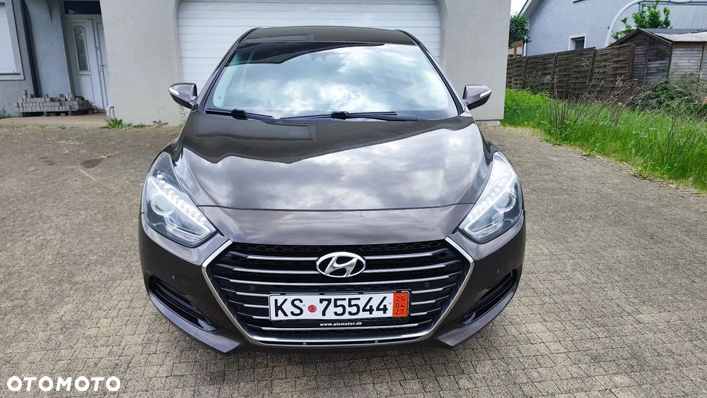 Hyundai i40 Kombi 1.7 CRDi DCT Premium - 32