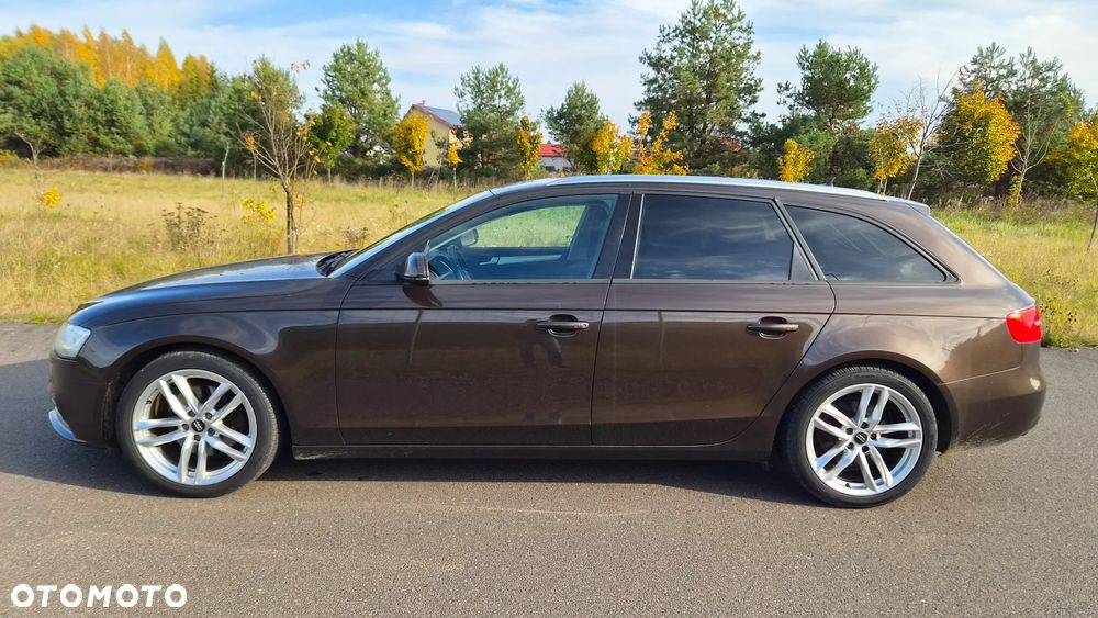 Audi A4 Avant 2.0 TDI DPF Attraction - 4