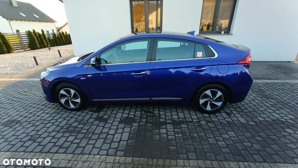 Hyundai IONIQ 1.6 GDI Premium - 19