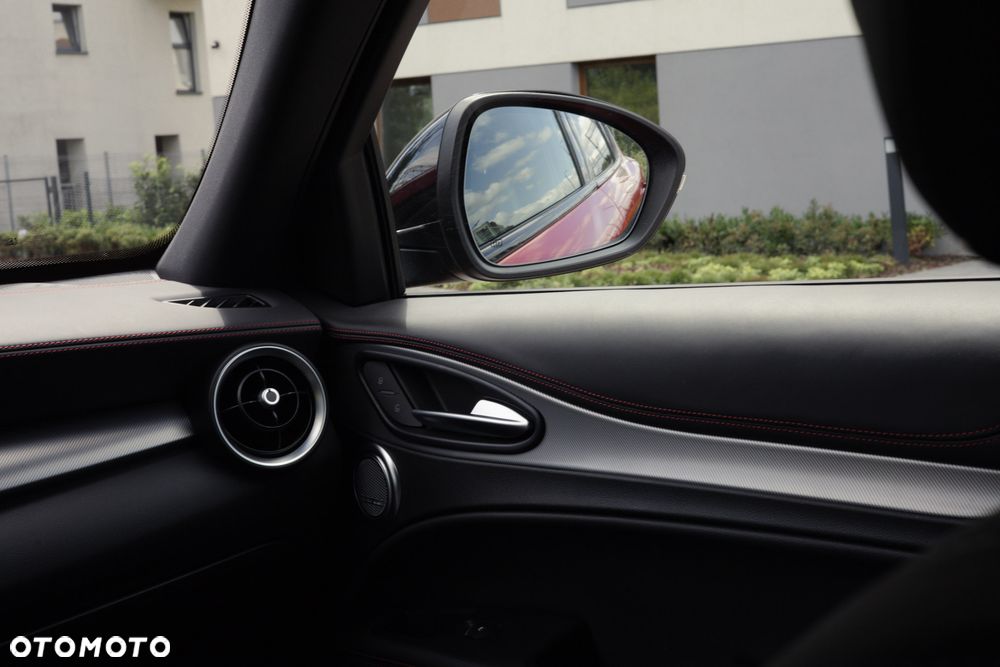 Alfa Romeo Stelvio 2.0 Turbo Tributo Italiano Q4 - 29