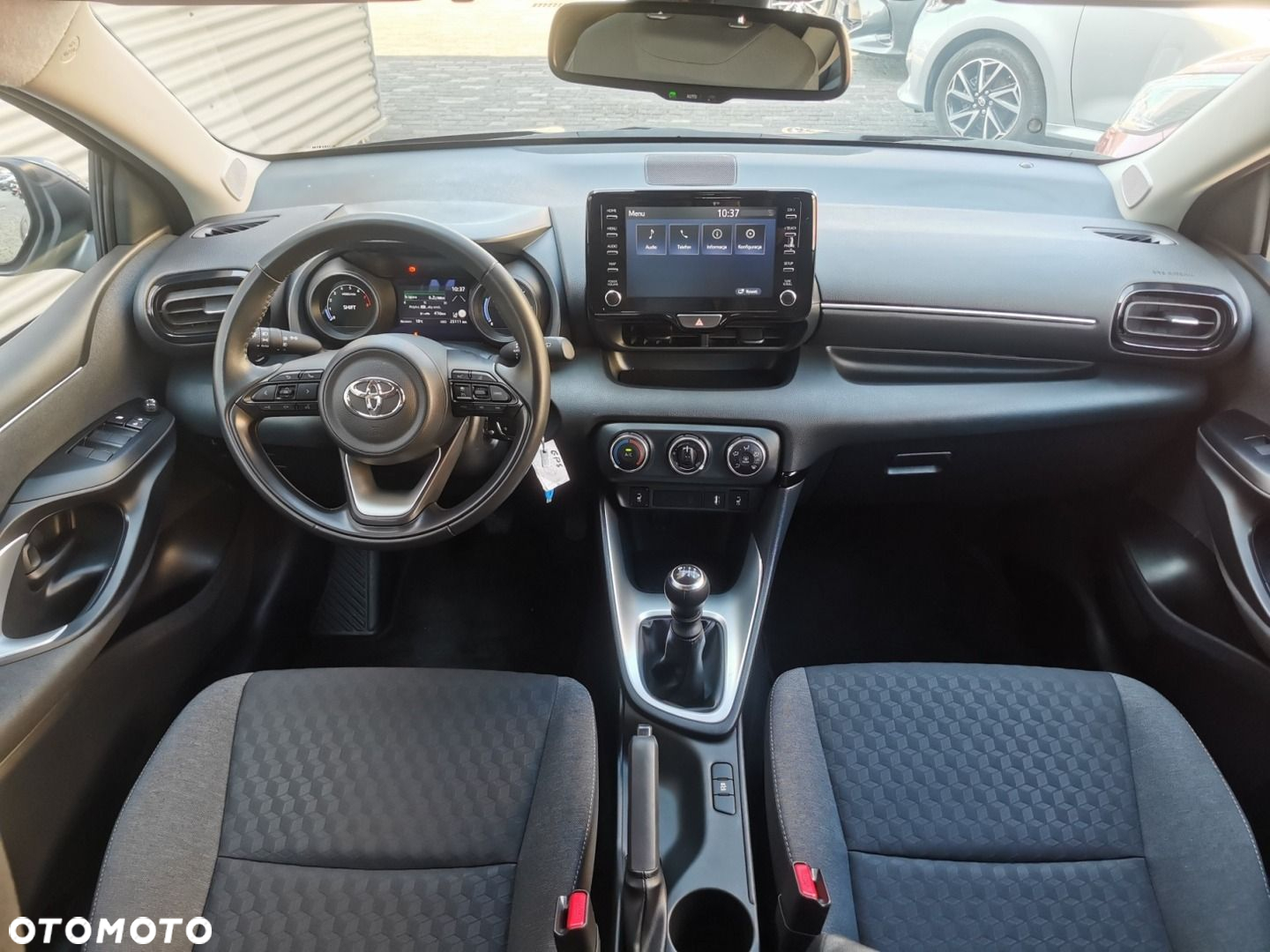 Toyota Yaris - 8