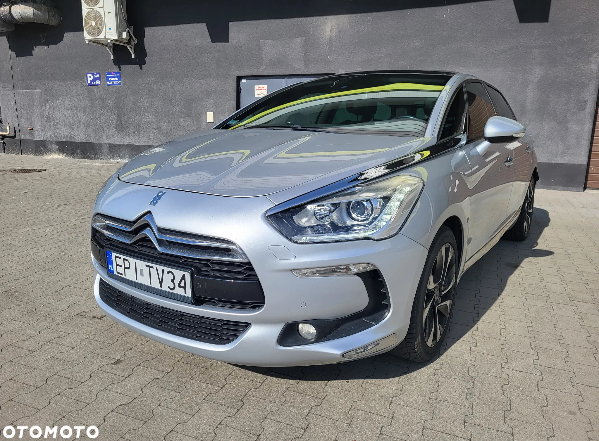 Citroën DS5 2.0 HDi SportChic - 2