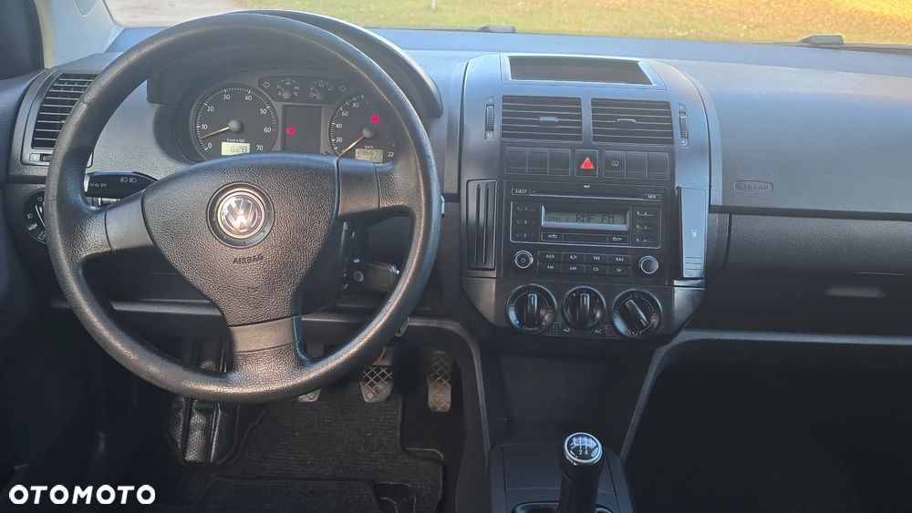 Volkswagen Polo - 22