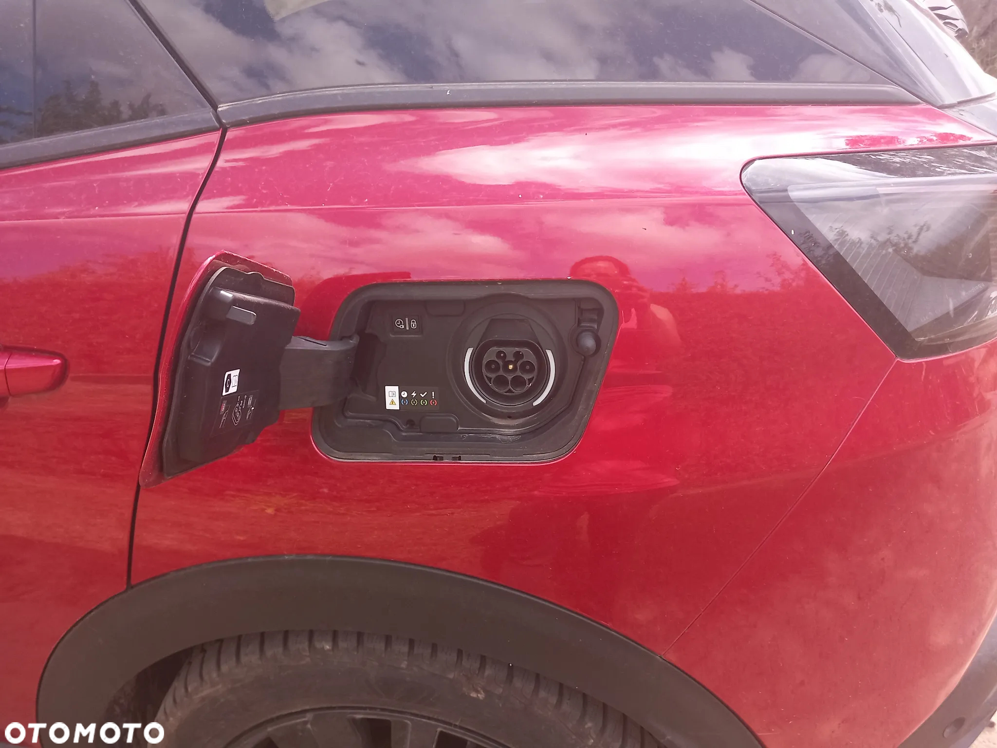 Peugeot 3008 1.6 PureTech Hybrid PHEV Allure Pack S&S EAT8 - 6
