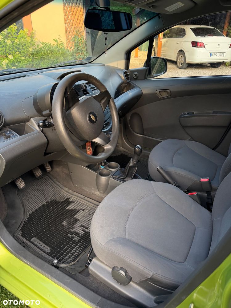 Chevrolet Spark 1.0 Base - 5