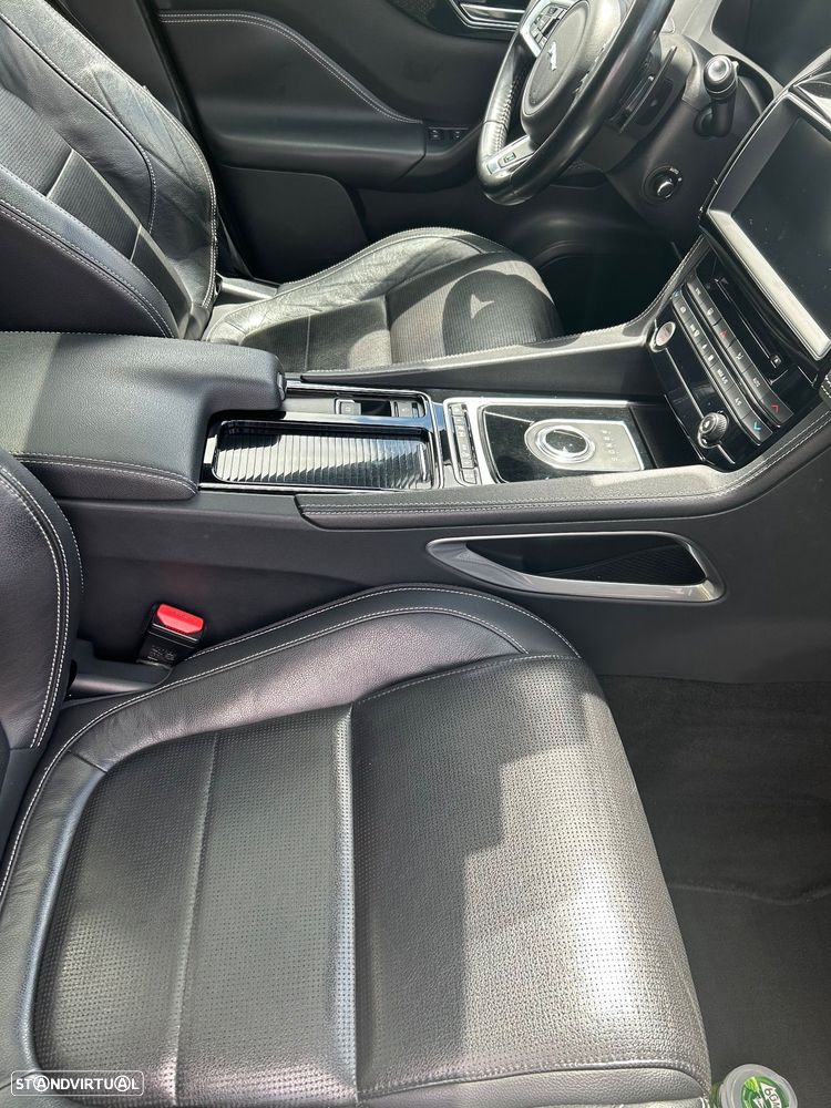Jaguar F-Pace 2.0 i4D R-Sport AWD Aut. - 10