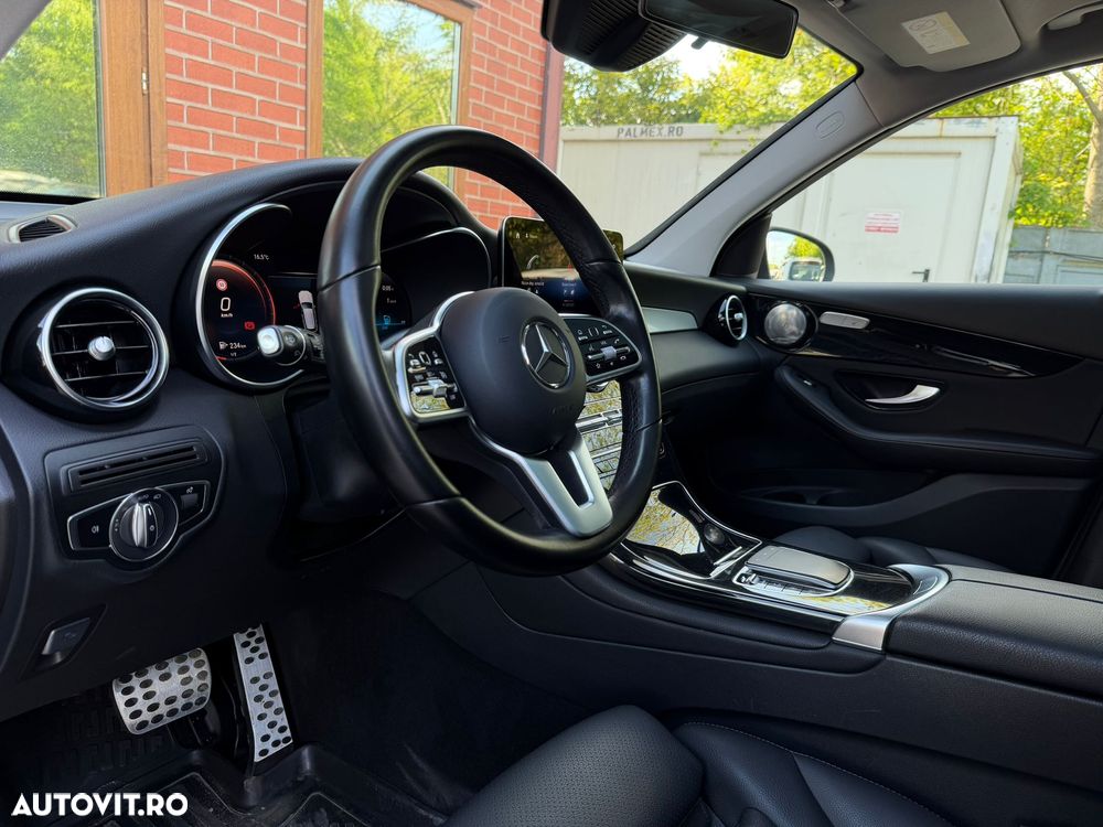Mercedes-Benz GLC - 13