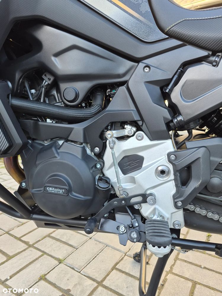 VOGE 900DSX - 7