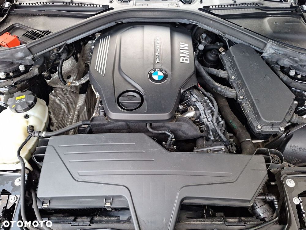 BMW Seria 3 320d xDrive mHEV M Sport - 34