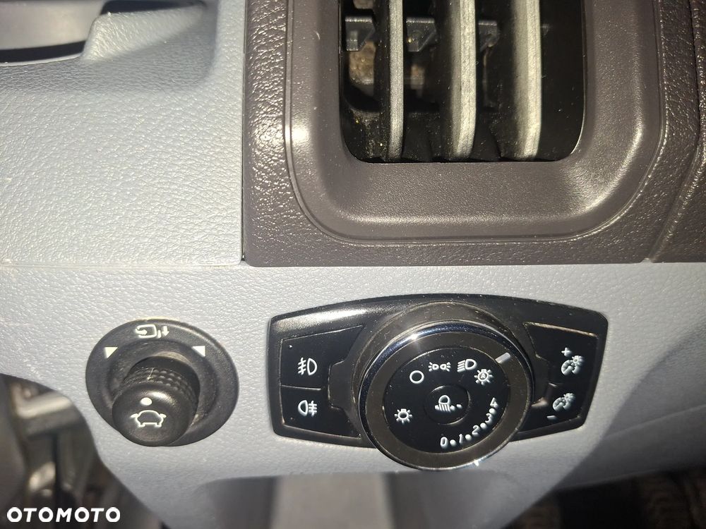 Ford Transit - 16