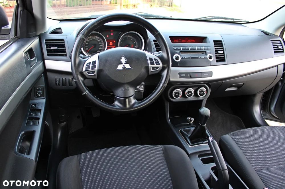 Mitsubishi Lancer 1.8 Intense - 7