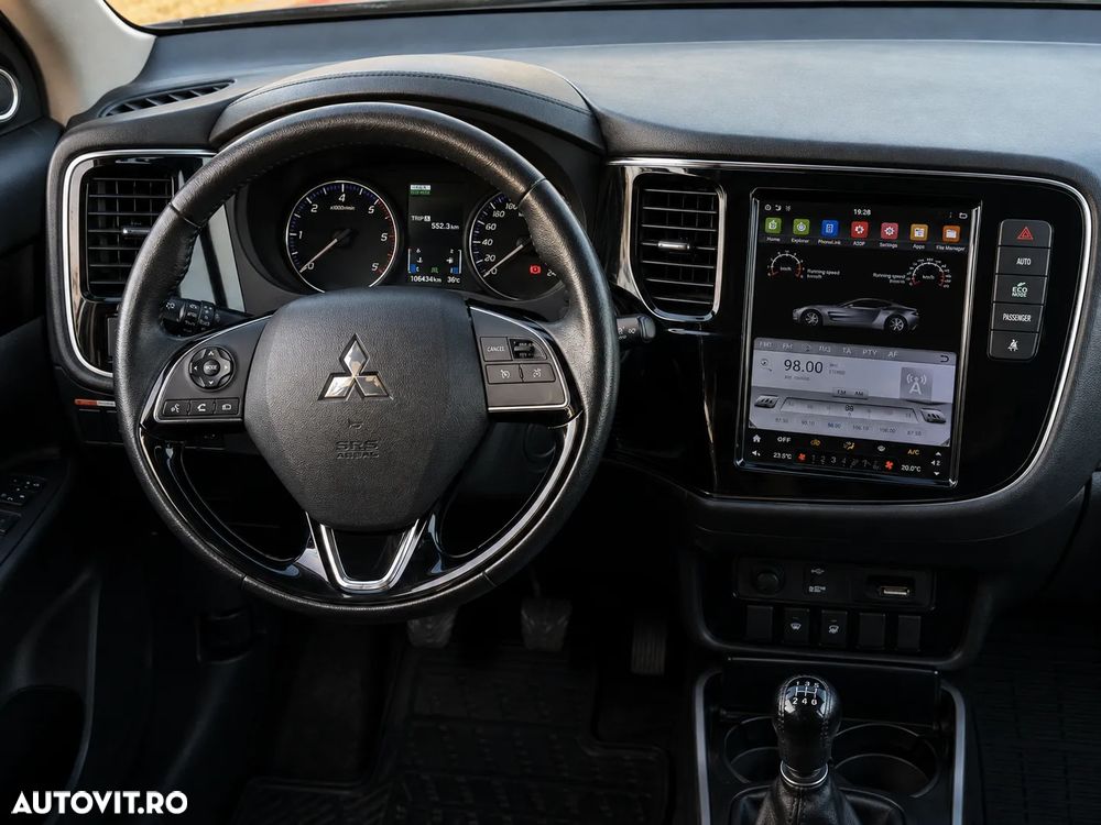 Mitsubishi Outlander - 5