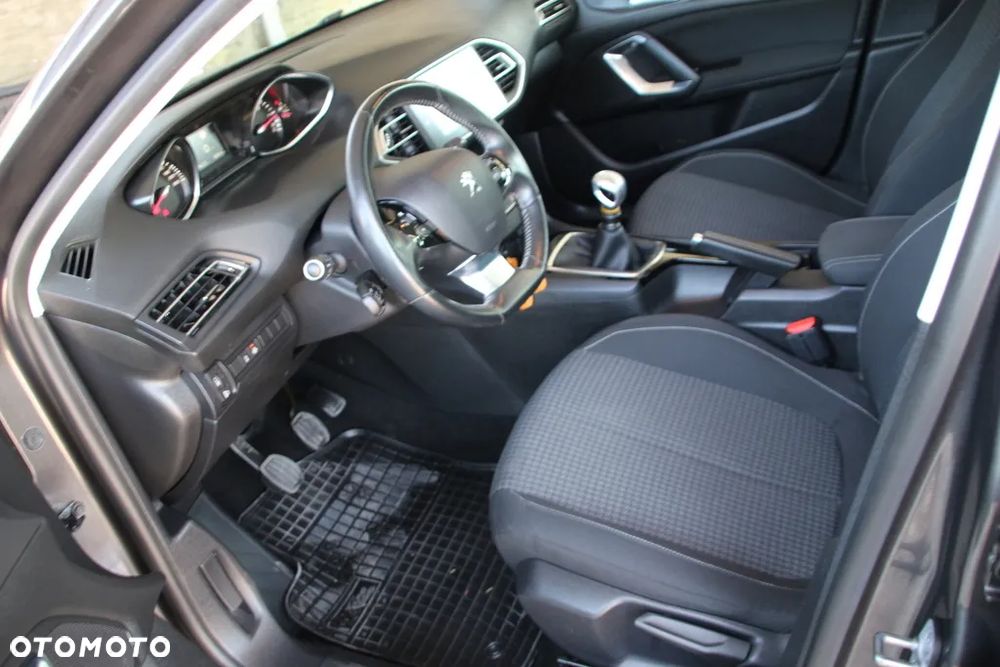 Peugeot 308 BlueHDi 130 Stop & Start Style - 12