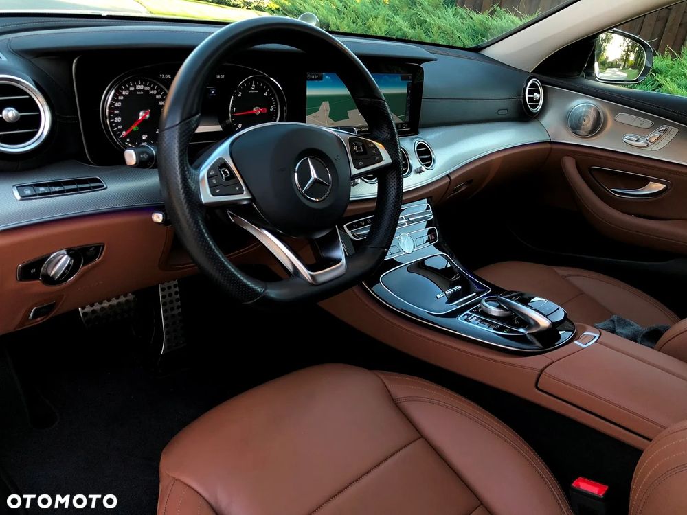 Mercedes-Benz Klasa E 220 d 9G-TRONIC - 15