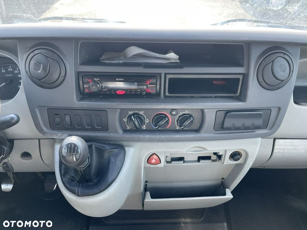 Renault Master - 32