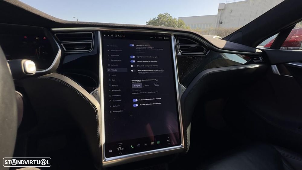 Tesla Model S 85D - 32
