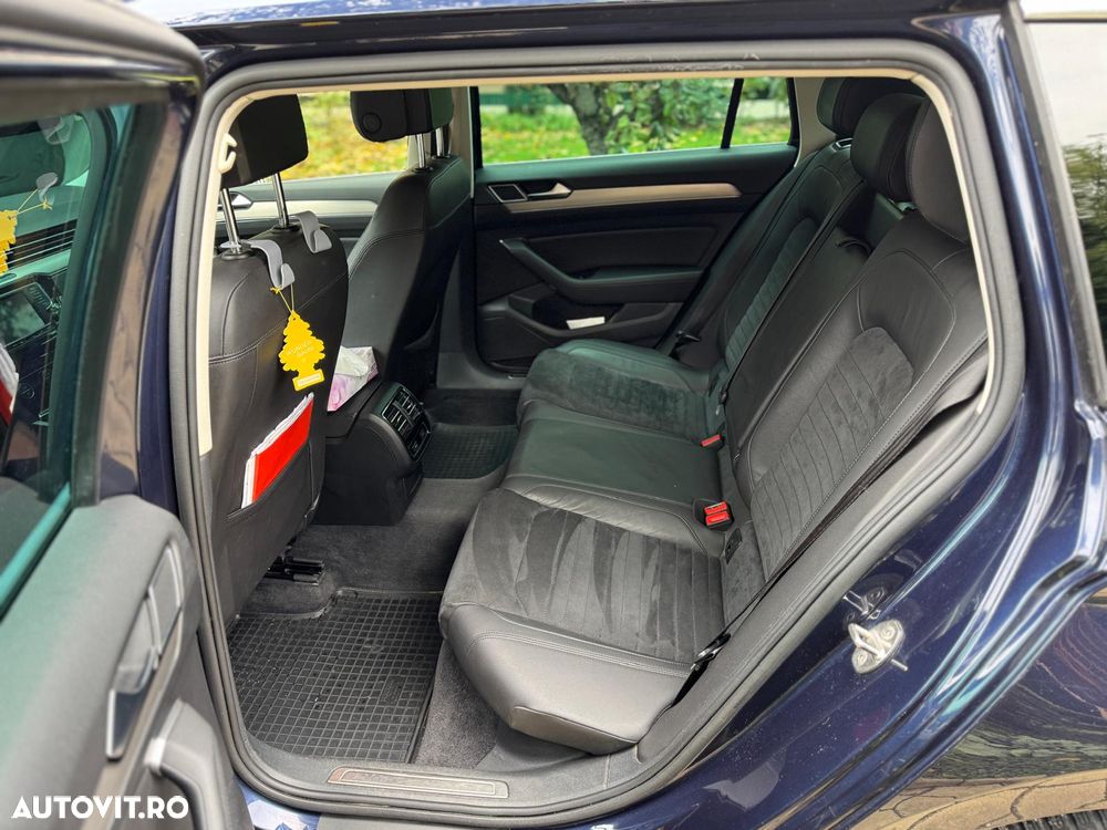 Volkswagen Passat Variant 2.0 TDI DSG Highline - 23