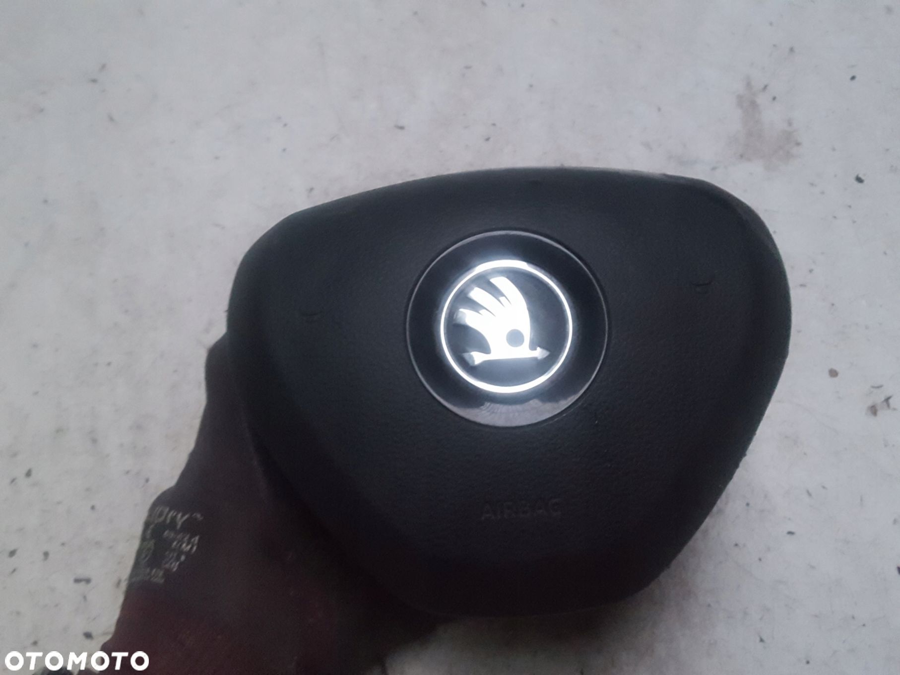 SKODA SUPERB 2 II LIFT PODUSZKA AIRBAG KIEROWCY - 1