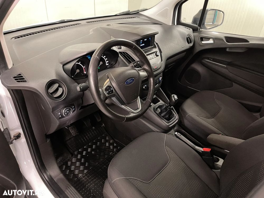 Ford Transit Courier - 5