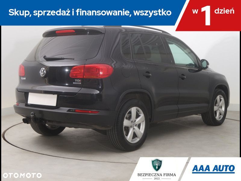 Volkswagen Tiguan - 7