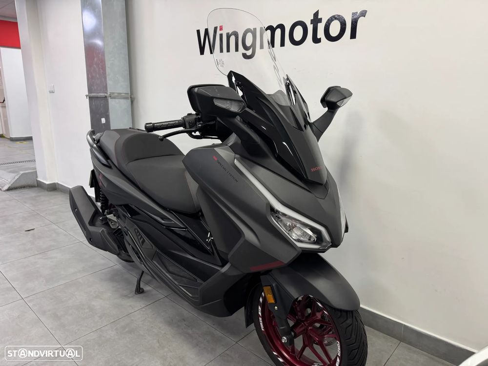 Honda Forza 125 Special Edition - 3