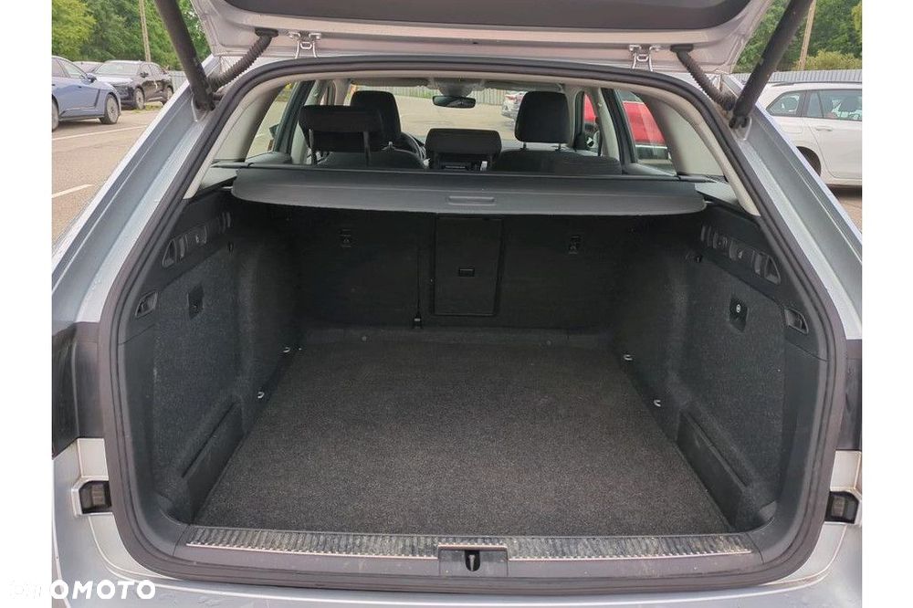 Skoda Superb 2.0 TDI SCR Ambition DSG - 10
