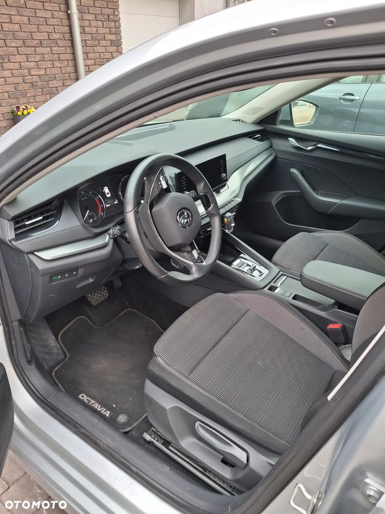 Skoda Octavia 1.5 TSI e-Tec Ambition DSG - 5