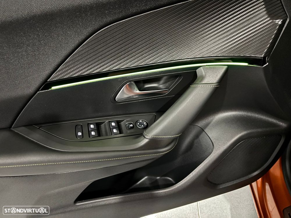 Peugeot e-2008 50 kWh GT Line - 21