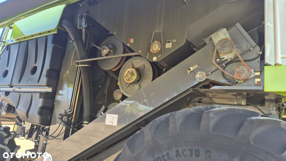 Claas Lexion 620 z hederem - 9
