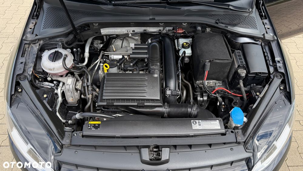 Volkswagen Golf 1.2 TSI BMT Trendline - 24