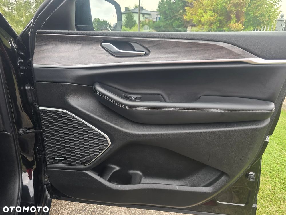 Jeep Grand Cherokee - 19