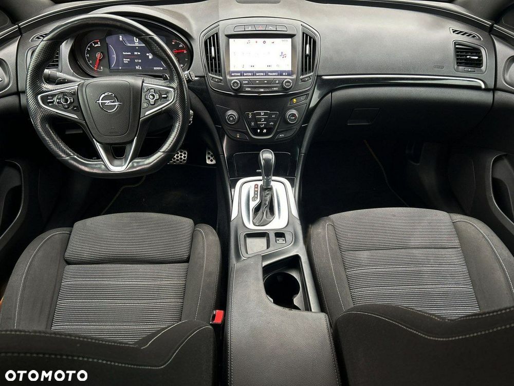 Opel Insignia - 8
