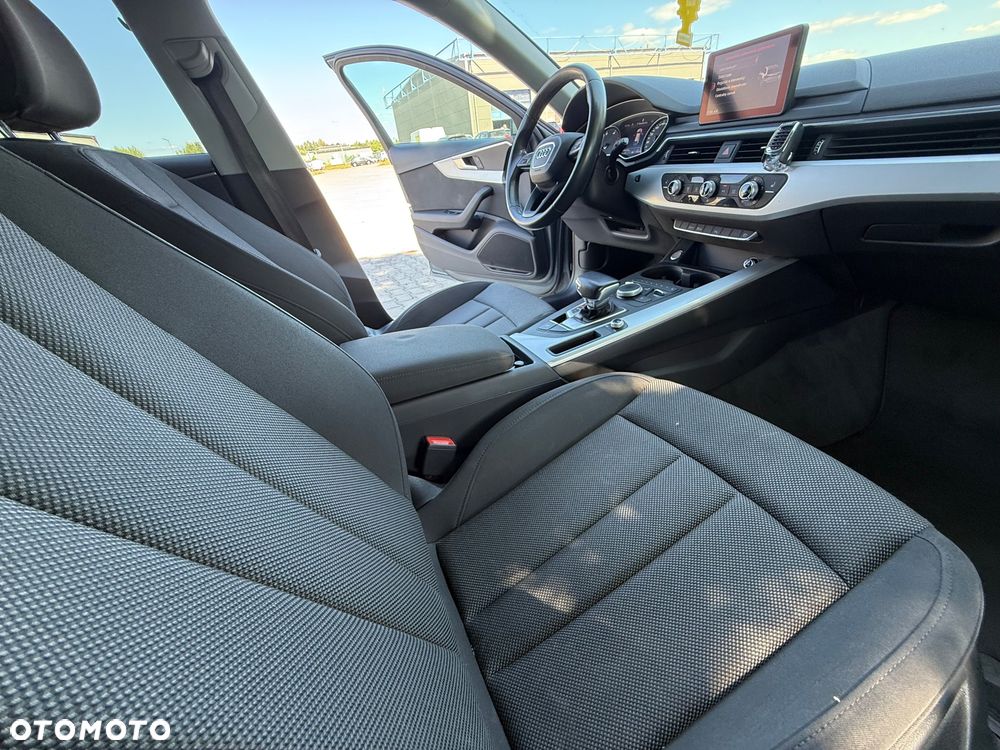 Audi A4 Avant 2.0 TDI S tronic - 13